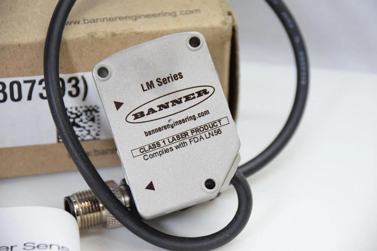 (NEW) BANNER LM80KIQP , 807393 LM Series Laser Displacement Sensor