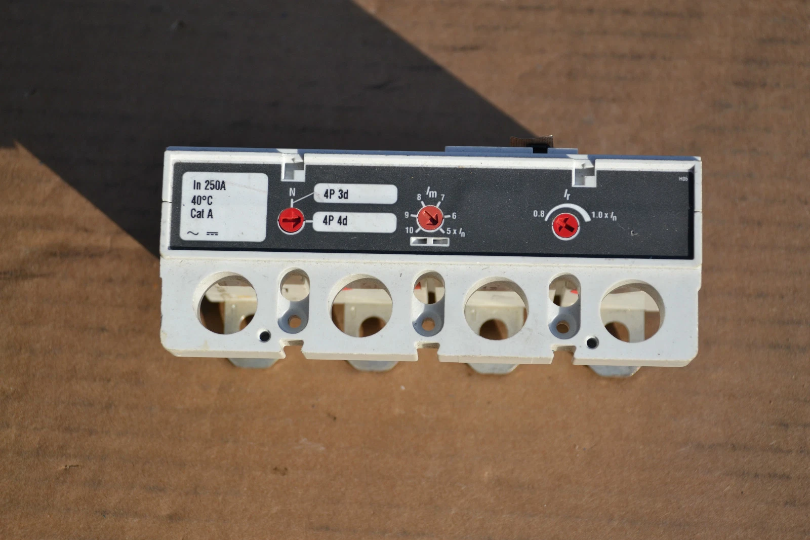 Used CUTLER HAMMER CH THERMAL MAGNETIC TRIP UNIT PJT9250AA 250A 250 A Amp 4P