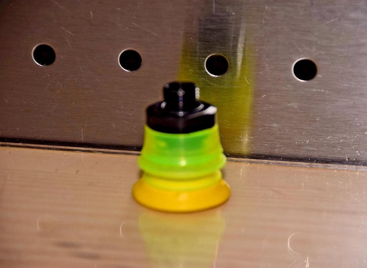 PIAB G 1/8" 0166339 MALE VACUUM CUP NEW