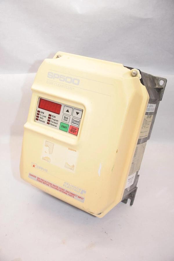 Used RELIANCE ELECTRIC 1SU44001 SP500 1Hp Easy Clean Plus AC Drive *Chipped*