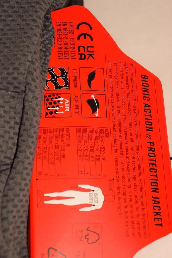 (New) BIONIC 6506823 Action V2 Protection Jacket Gray / Black / Yellow - Large