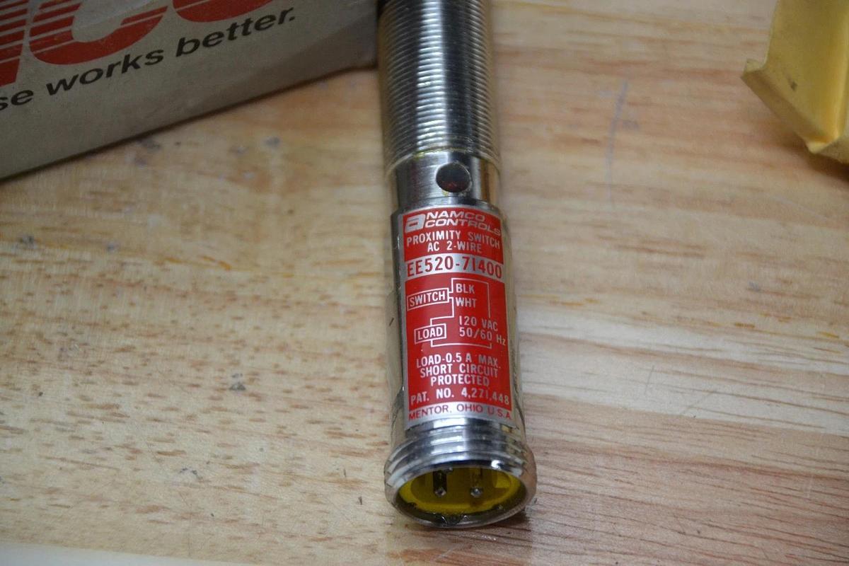 NAMCO proximity switch  ac 2 wire EE520-71400 EE52071400