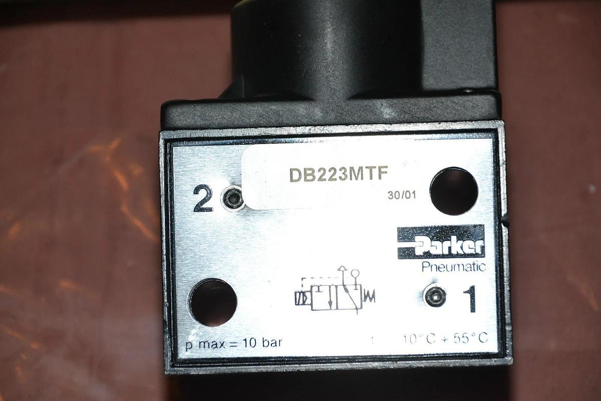 PARKER VALVE DB223MTF 10 BAR NEW