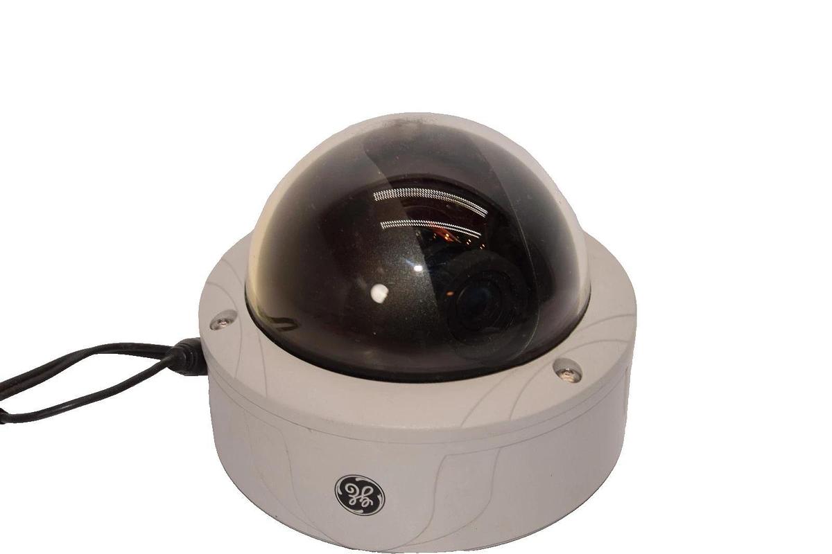 Used GE Security Camera GEC-DRHDN-VA9 1/3" Color 9-22mm 500TVL Rugged Dome