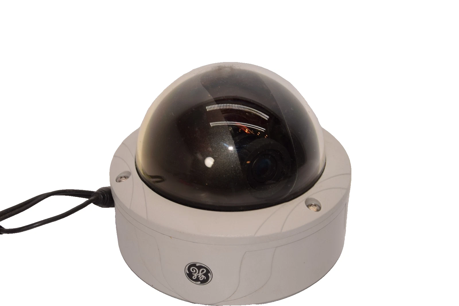Used GE Security Camera GEC-DRHDN-VA9 1/3" Color 9-22mm 500TVL Rugged Dome
