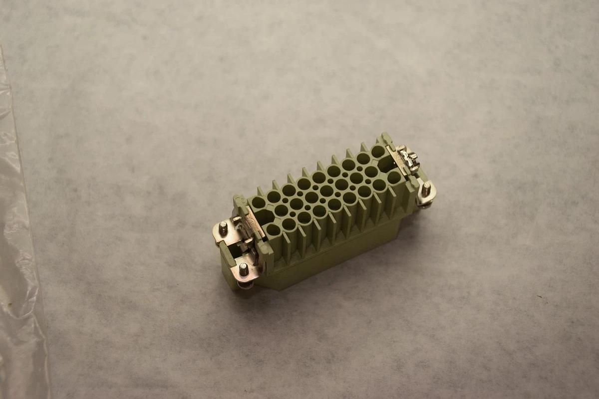 HARTING HAN 25D-STI-C HAN25DSTIC INSERT CONNECTOR NEW