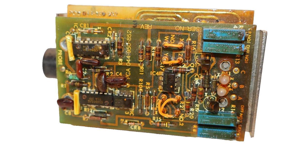 Used Robertshaw Relay PC Board PCA 044-950-381-01 Rev G