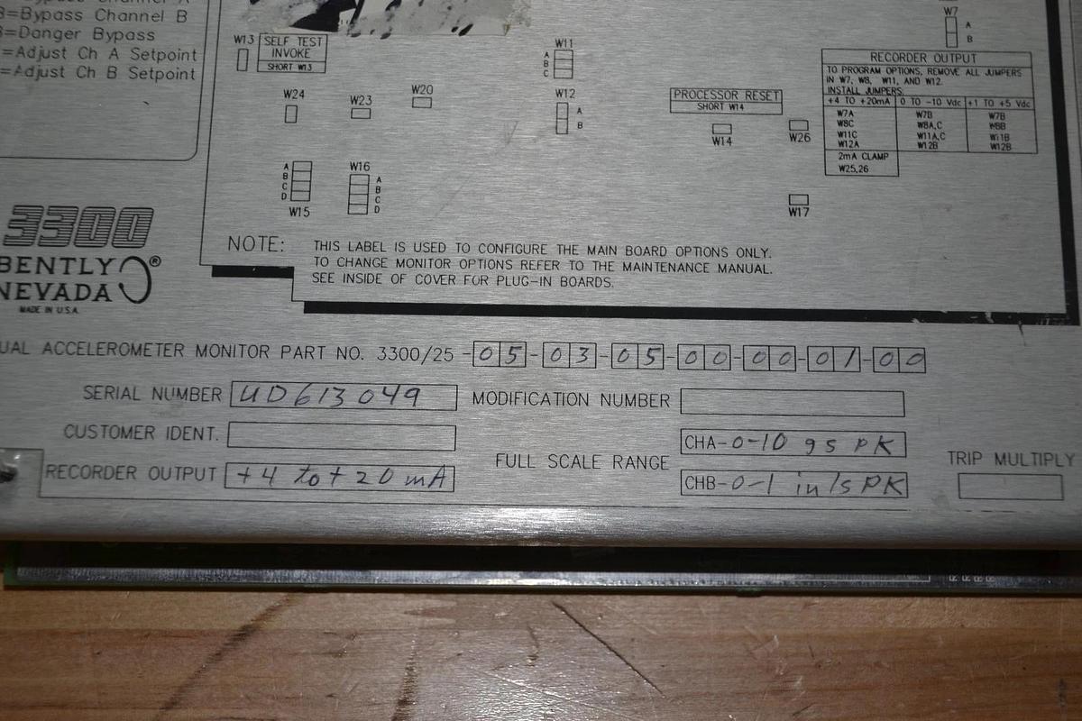 Used Bently Nevada 3300 Dual Accelerometer  3300/25   3300/25-05-03-05-00-00-01-00