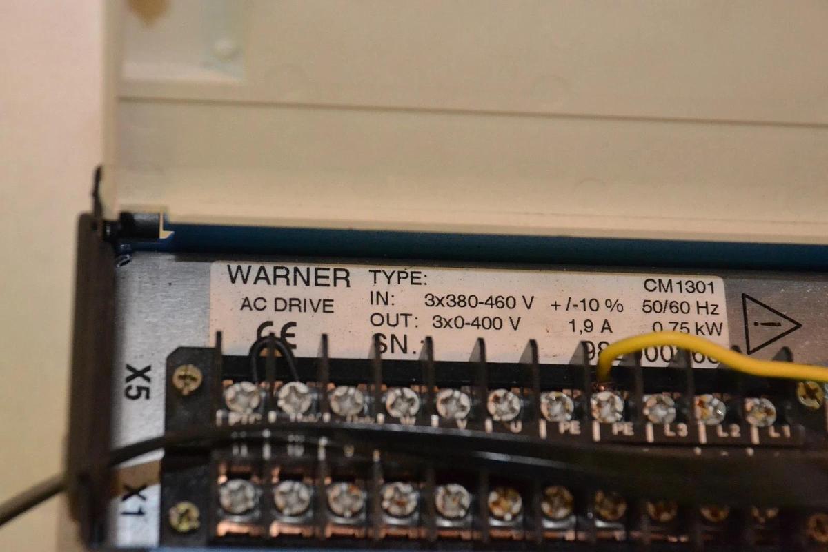 Used Warner AC Drive CM1301 .75kW with CM052 Controller In: 380-460v Out: 0-400v