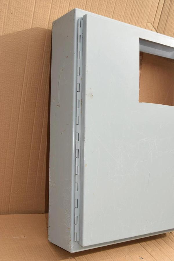 (NEW) HUBBELL / WIEGMANN NP3024 27x21 Panel