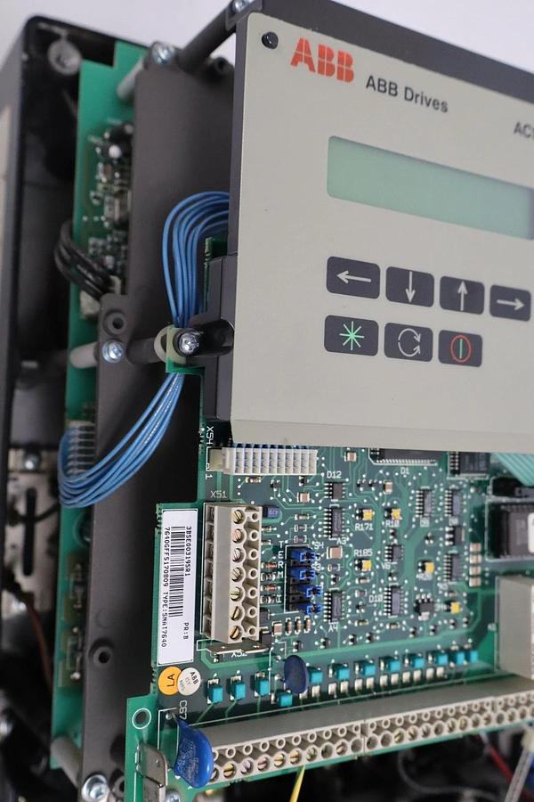 Used ABB Drive ACS500 ACS501-025-4-00P51 440-500vac 3p ACS501-025-4-00P51 25hp 30hp