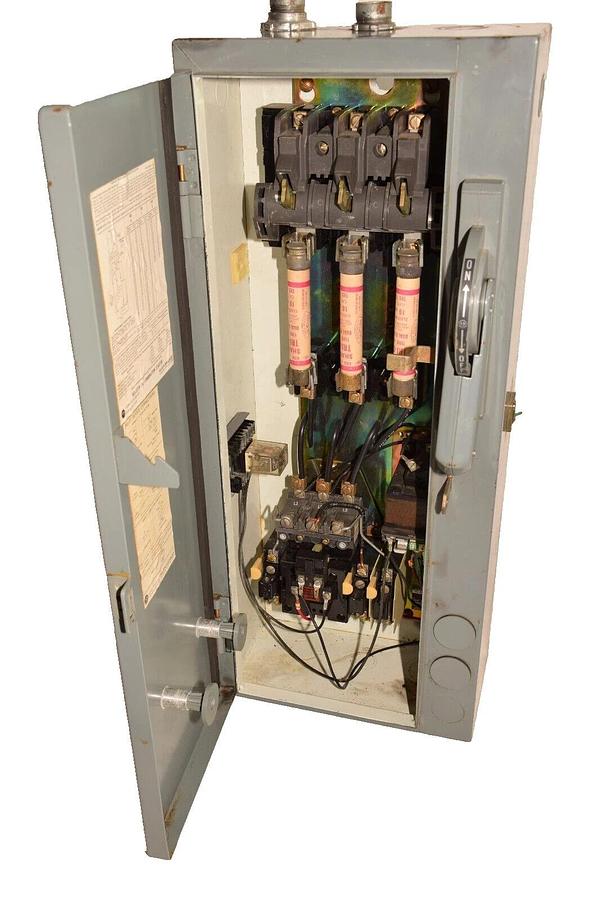 Used ALLEN BRADLEY Combination Starter 712-BAB242 Size Sz 1 Ser N X-343858 200/230v