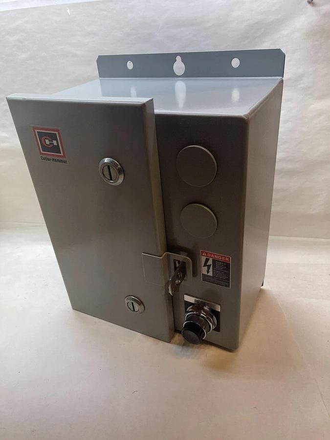 New Cutler Hammer Advantage size 1 W200MLCFCY4Y7 A.H05 1A96682E10 ECA05L8FAA