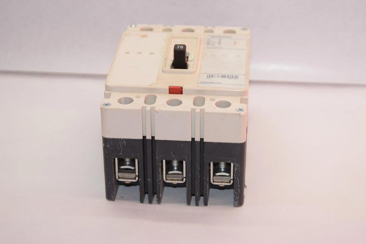 Used WESTINGHOUSE FD SERIES 3p 3 Pole 70A 70 Amp Breaker *CHIP*