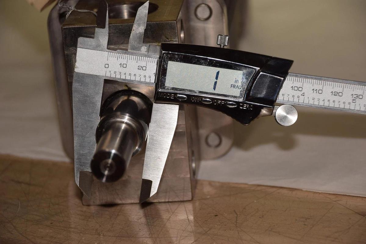 Refurbished PICO GSX40-0605-XXX-BB1-268-XT-XH-25813 Servo Actuator 460V 3000 RPM