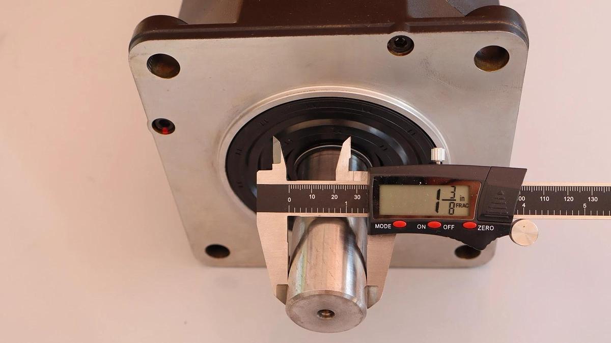 Fanuc AC Servo Motor A06B-0153-B077 A30/3000 4.8kw 4.8 kw 3ph (REFURB)