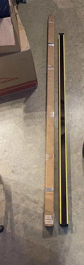 Banner MSXLHDR6412Y Light Curtain Mini-Screen (NEW)