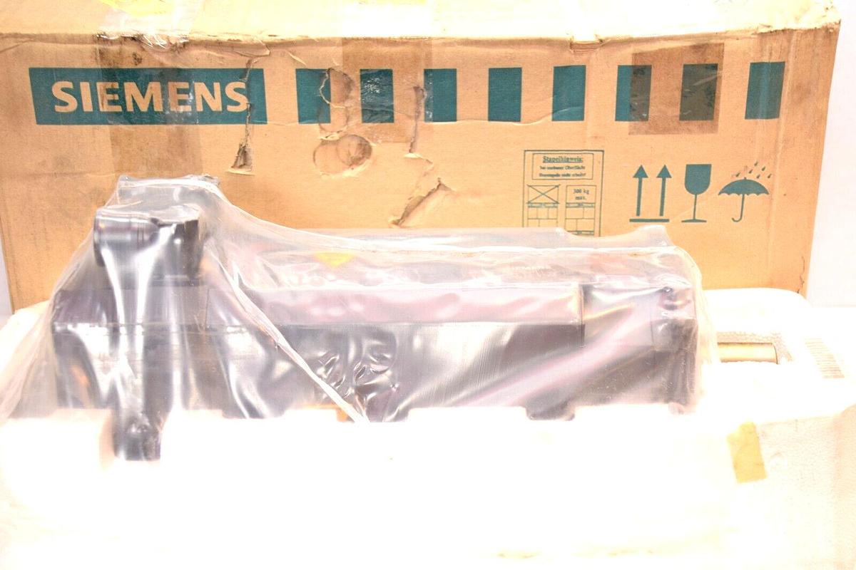 SIEMENS 1FT60646AC713EG1 1FT6064-6AC71-3EG1 2000rpm 9.5nm AC Servo Motor NEW
