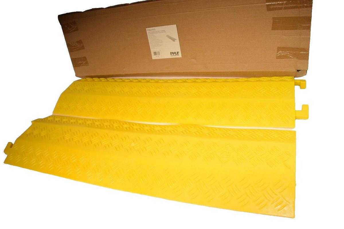 (NEW - Lot of 2) PYLE PCBLCO22 , PCBLC022 36" Cable Protective Cover Ramp