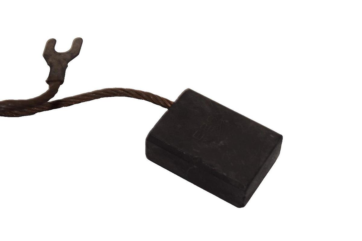 Chapin Speer Carbon Motor Brush Brushes E28 1-3/4"x5/8"x1-1/4" (Lot of 2 - NEW)