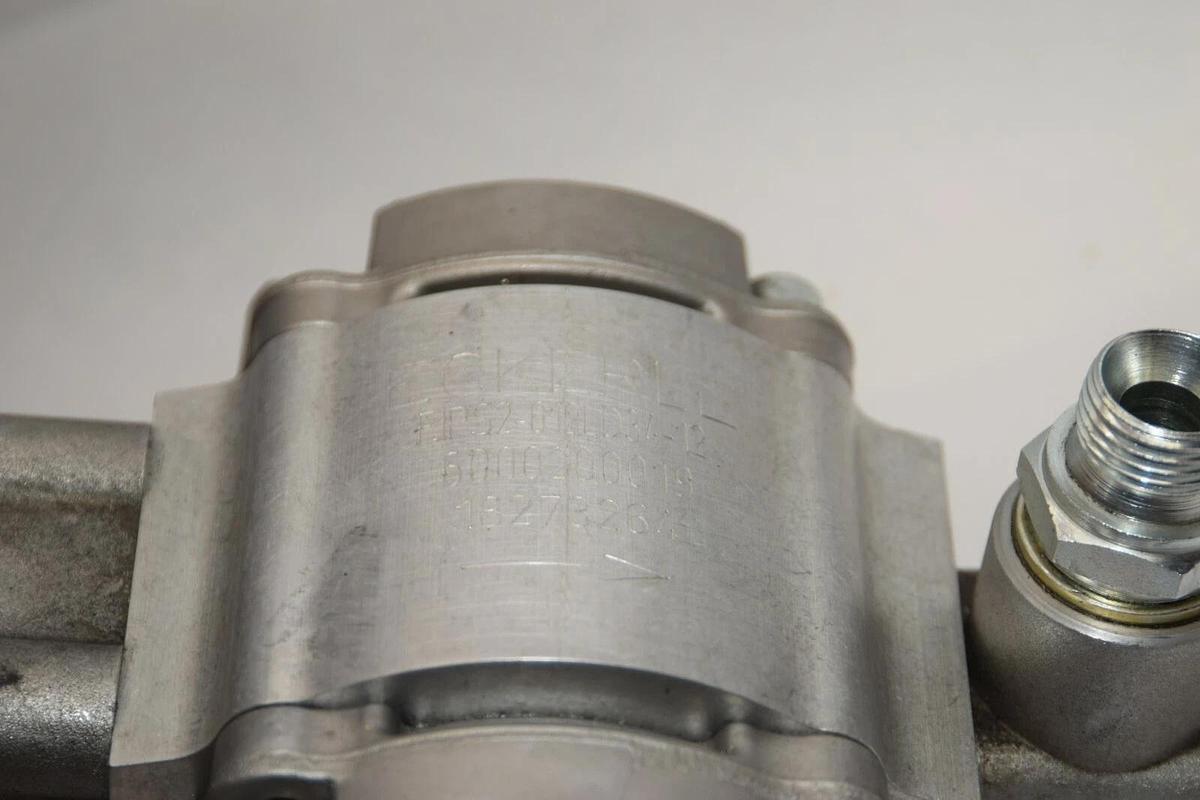 Used Eckerle Hydraulic Pump EIPS2-019LD34-12 6000200019 EIPS2019LD3412
