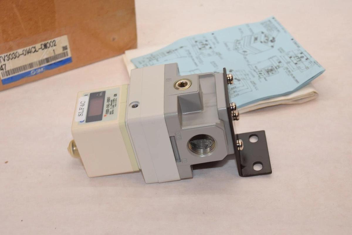 (NEW) SMC ITV3030-014CL-DII00247 4-20mADC 0.005-0.5MPa Proportional Valve