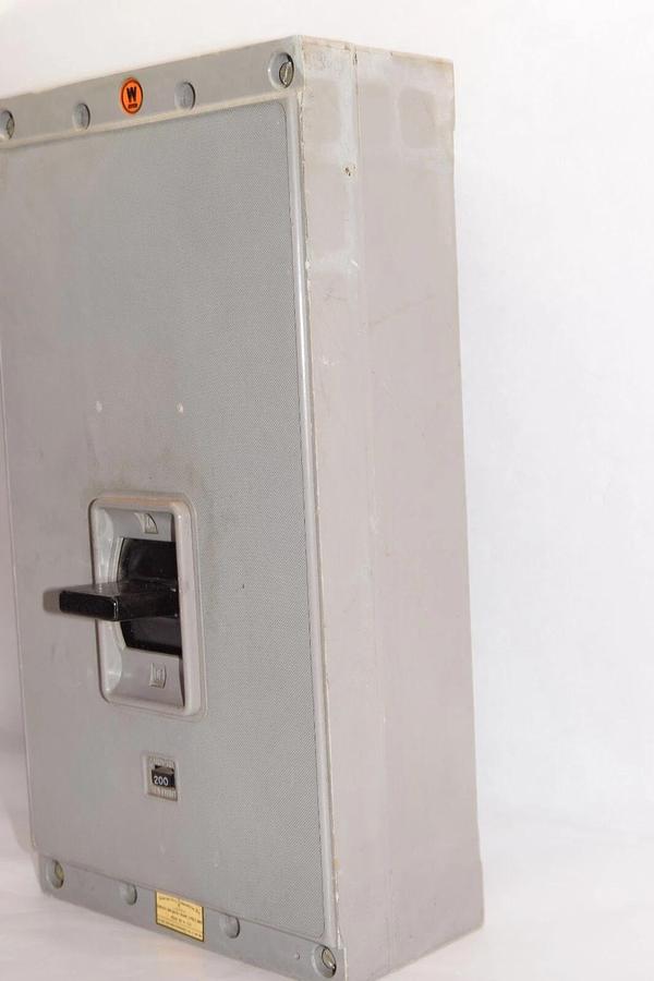 Used WESTINGHOUSE HK3225F 225Amp 3P 600Vac Mark75 AB D-Ion Circuit Breaker