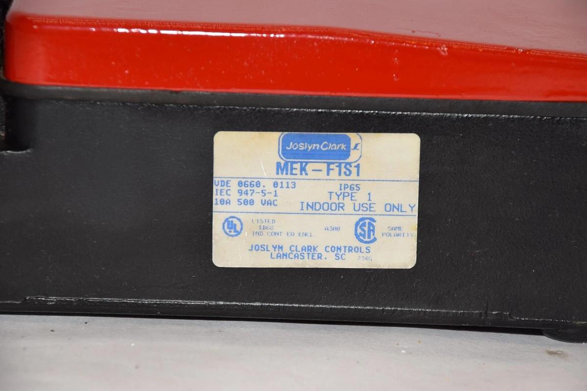 Used JOSLYN CLARK MEK-F1S1 10A 500Vac Type 1 Foot Petal Indoor Use Only