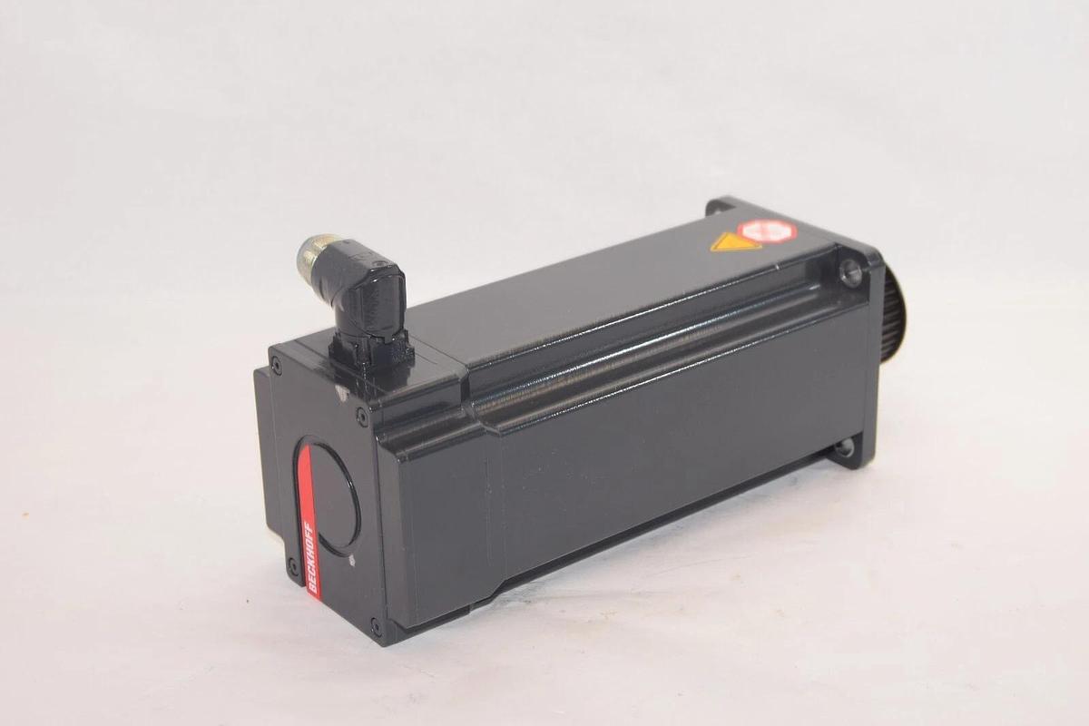 Used BECKHOFF AM8552-0F21-0000 2000rpm 1.57kW Servo Drive