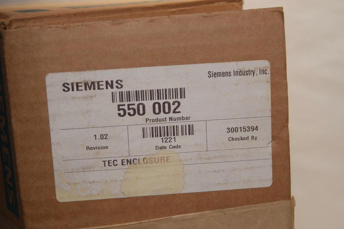 (NEW) SIEMENS 550 002 Aluminum Terminal Equipment Controller TEC Enclosure