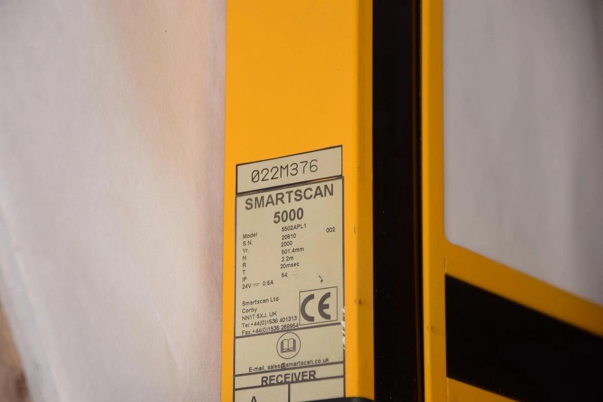 Used SMARTSCAN 5000 INFRARED SENSING LIGHT CURTAIN 5502APL1 Receiver