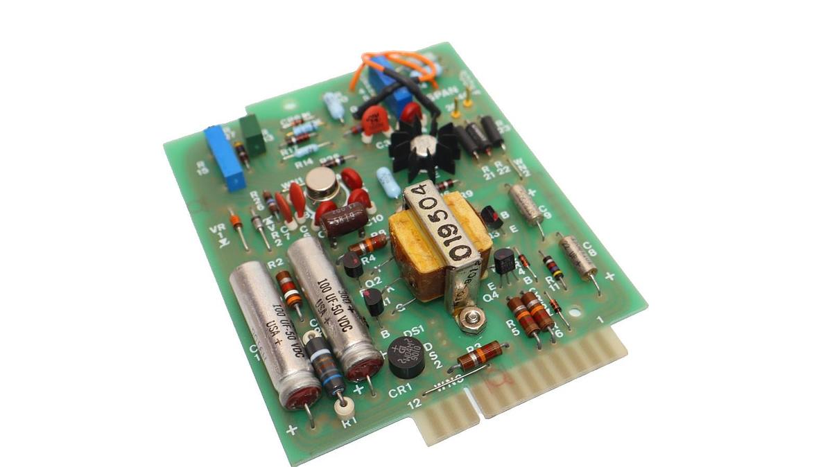 Used Leeds & Northrup 445100 Control Board