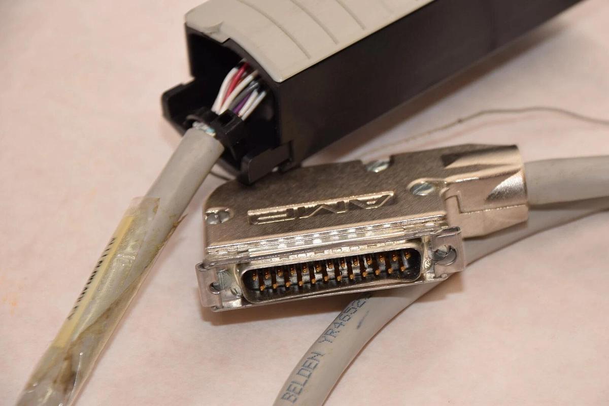 Used ALLEN BRADLEY 1492-ACABLE015TB Series A Analog Cable