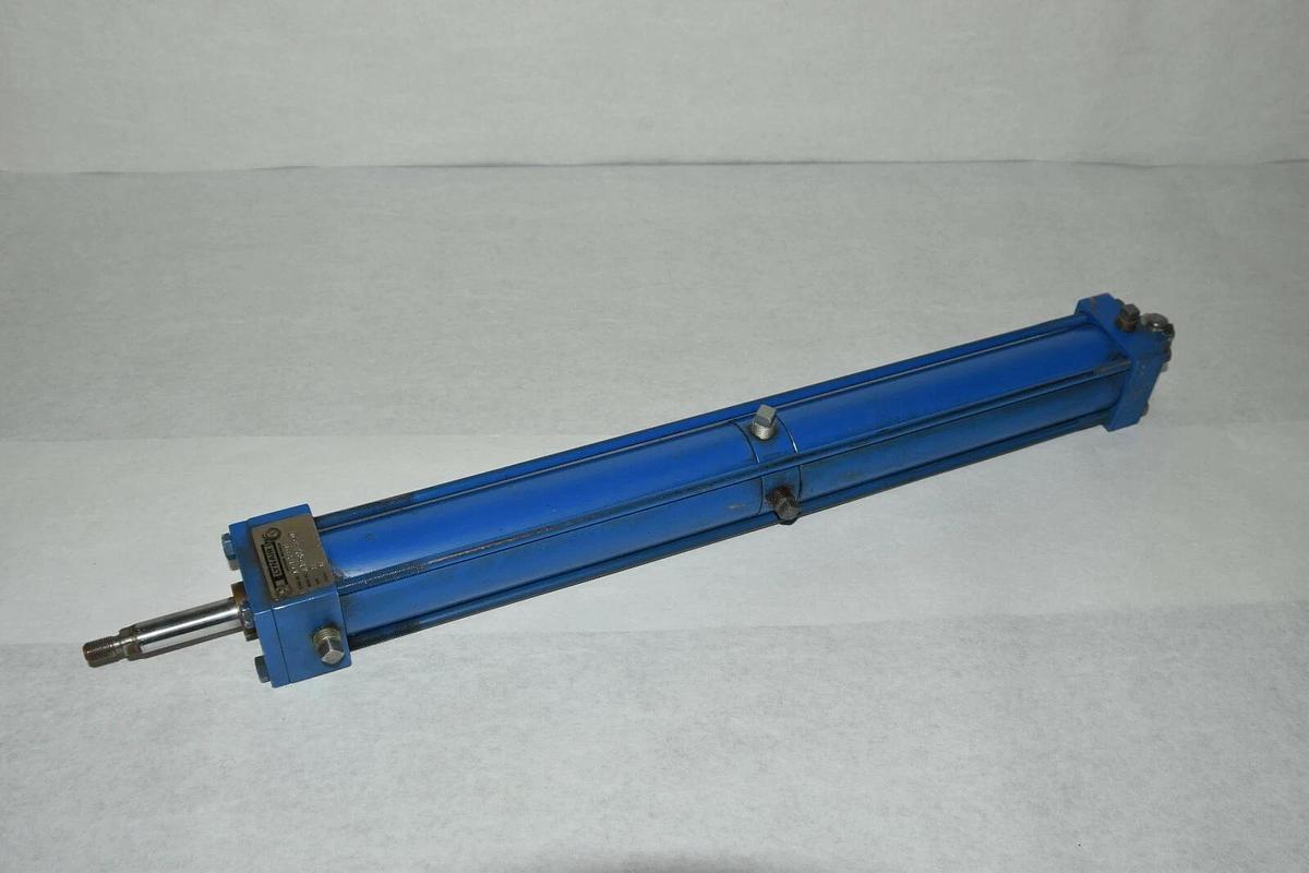 Refurbished LYNAIR INC. AD-232-8 AD2328 2" Bore 8" Stroke Pneumatic Cylinder