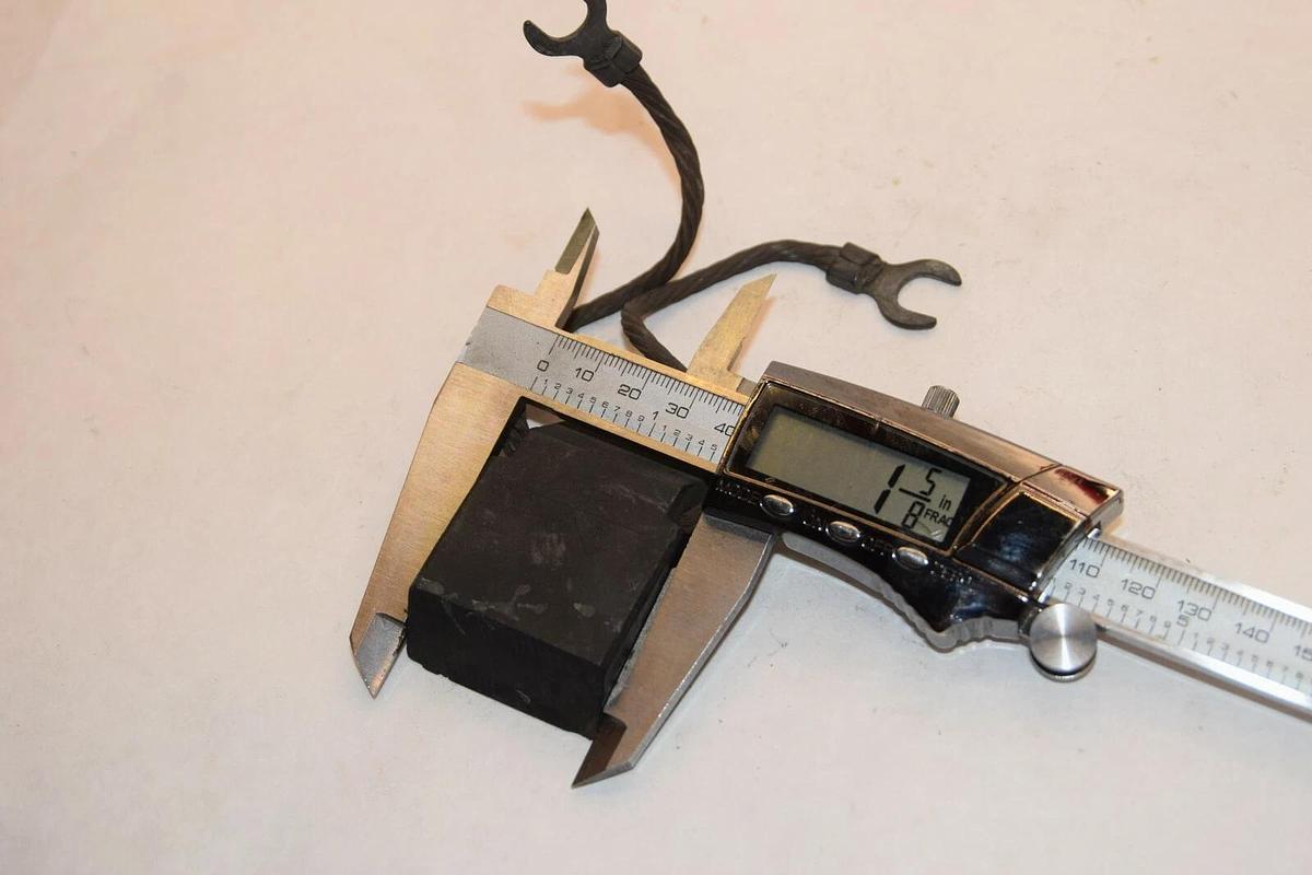 (NEW) NCC 255 #255 1-5/8" x 5/8" Carbon Brush