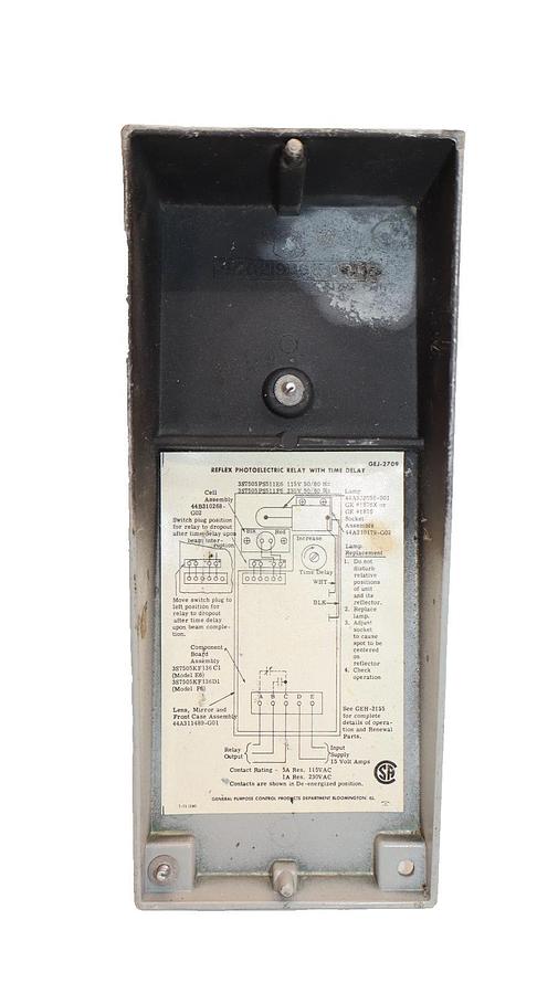 Used GE General Electric GEJ-2709 Reflex Photo Electric Scanner