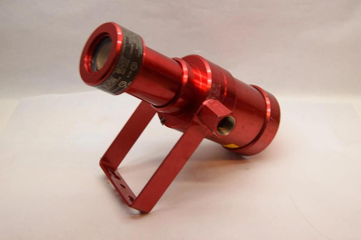 Used Det-tronics UV Fire Detector Controller  U7600B4722  U7600 B4722 120V