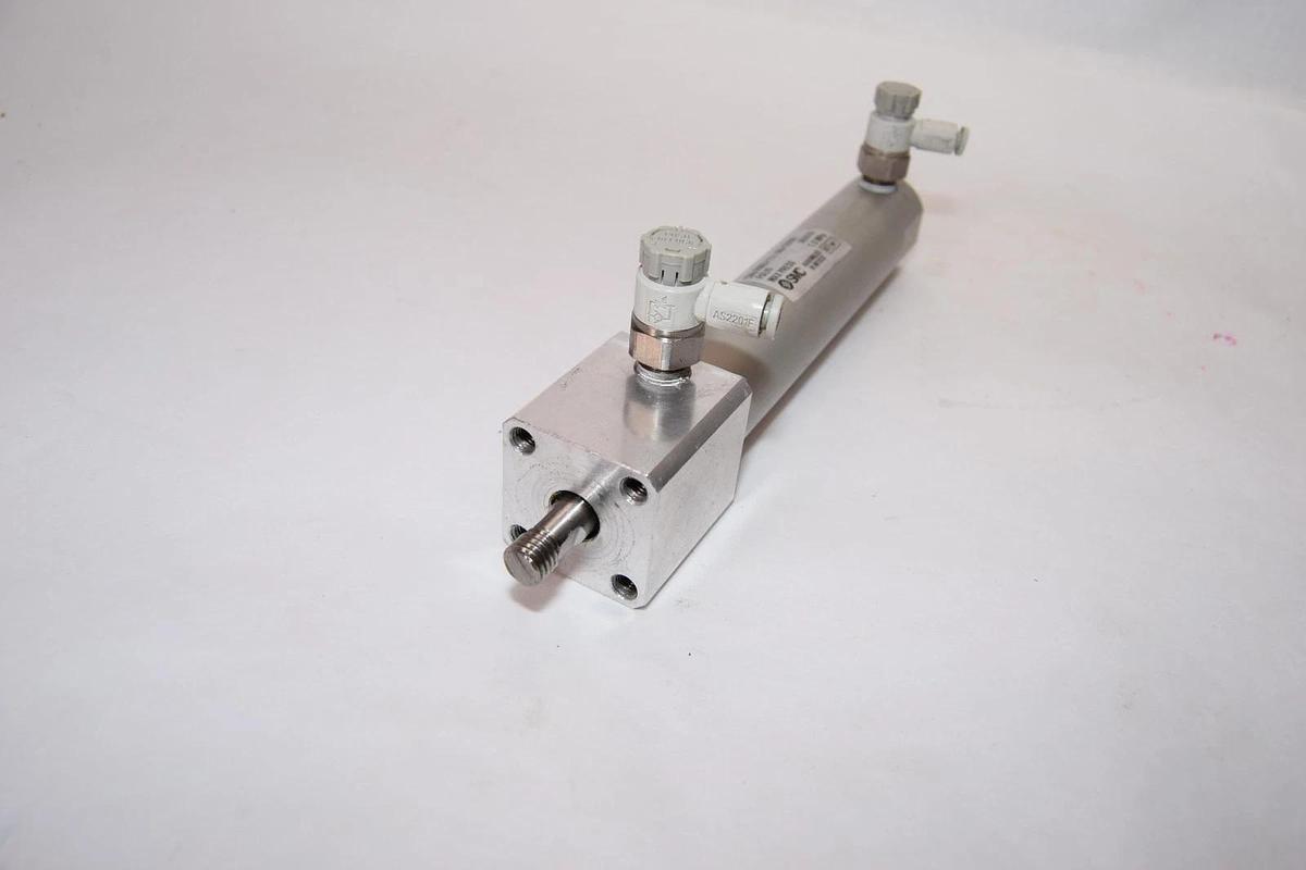 Used SMC Pneumatic Cylinder CDG1RN20-75Z-XA0-CDY007 CDG1RN2075ZXA0CDY007