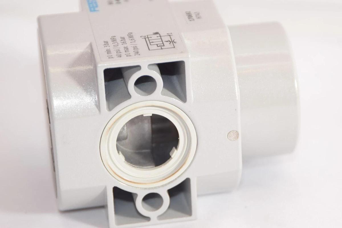 Used FESTO HEL-...-D-MAXI 3Bar 40psi Directional Start Valve