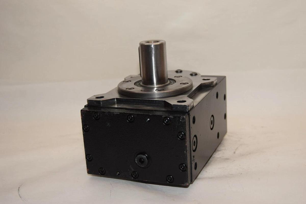 (NEW) MS-GRAESSNER D-72135 18.27mm & 35.10mm Shaft Gear Box / Speed Reducer