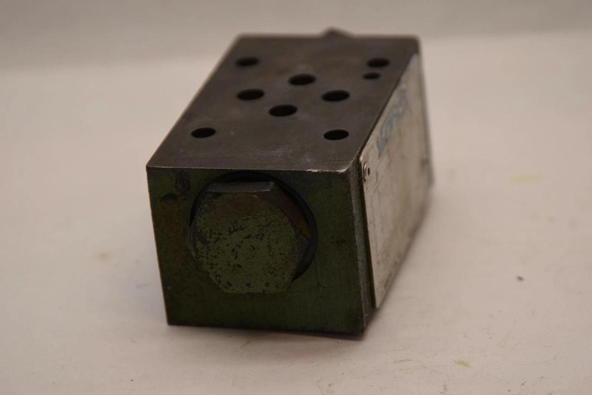 Used VICKERS DGMPC 2 ABK 21 DGMPC3ABK21 Directional Check Valve
