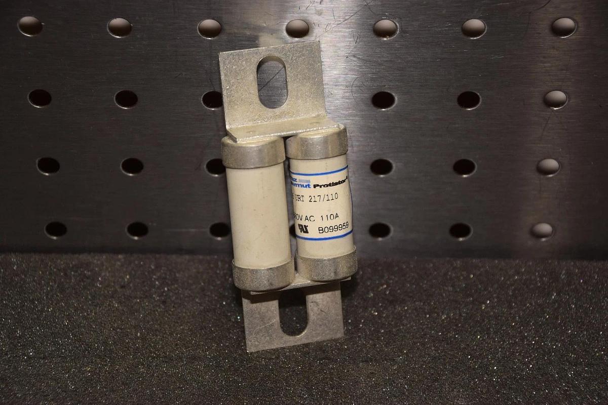FERRAZ SHAWMUT 6-URT-217/110 550VAC 110A DOUBLE HIGH SPEED FUSE NEW