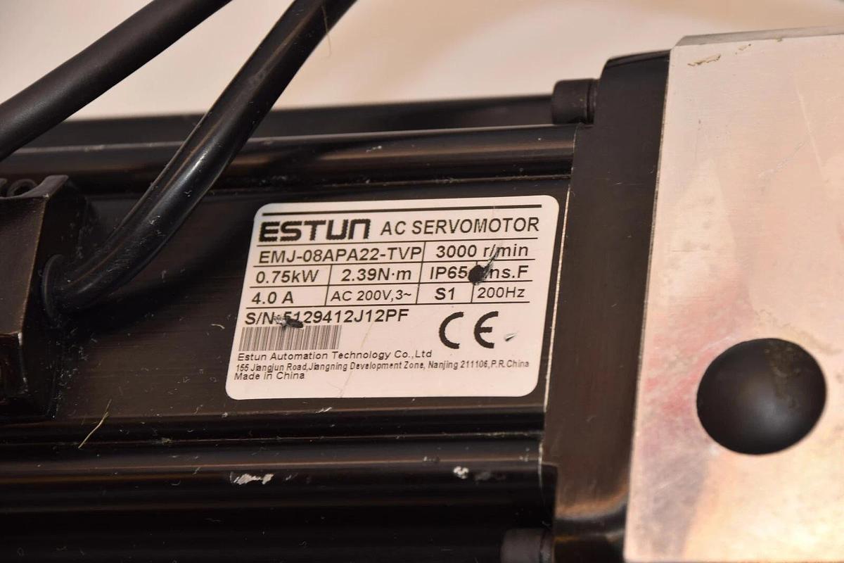 Used ESTUN EMJ-08APA22-TVP 3000rpm 0.75kW 4.0A Servo Motor