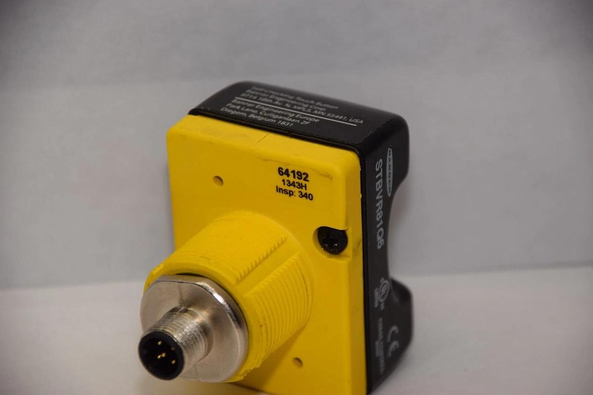 Used BANNER STBVR81Q6 , 64192 Safety Touch Button Sensor