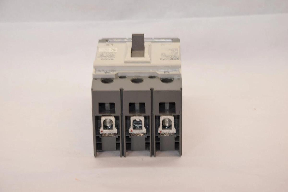 Used SUSOL LS TD125NU, MCCB , LSCA1 40A Amp 3Pole 50/60Hz Industrial Circuit Breaker