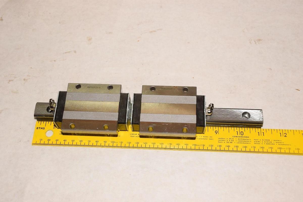 (New) THK Linear glide rail 11" bearing THK Rail UHC01525-A
