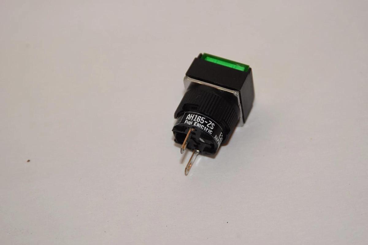 (6) FUJI AH165-ZSGE2 AH165-ZS 24V Green Square Pushbutton Command Switch NEW