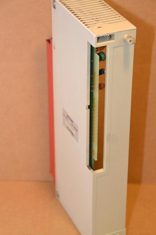 Used Sharp Satellite Output Relay ZW-16S4D ZW 16S4D ZW164SD PLC Module