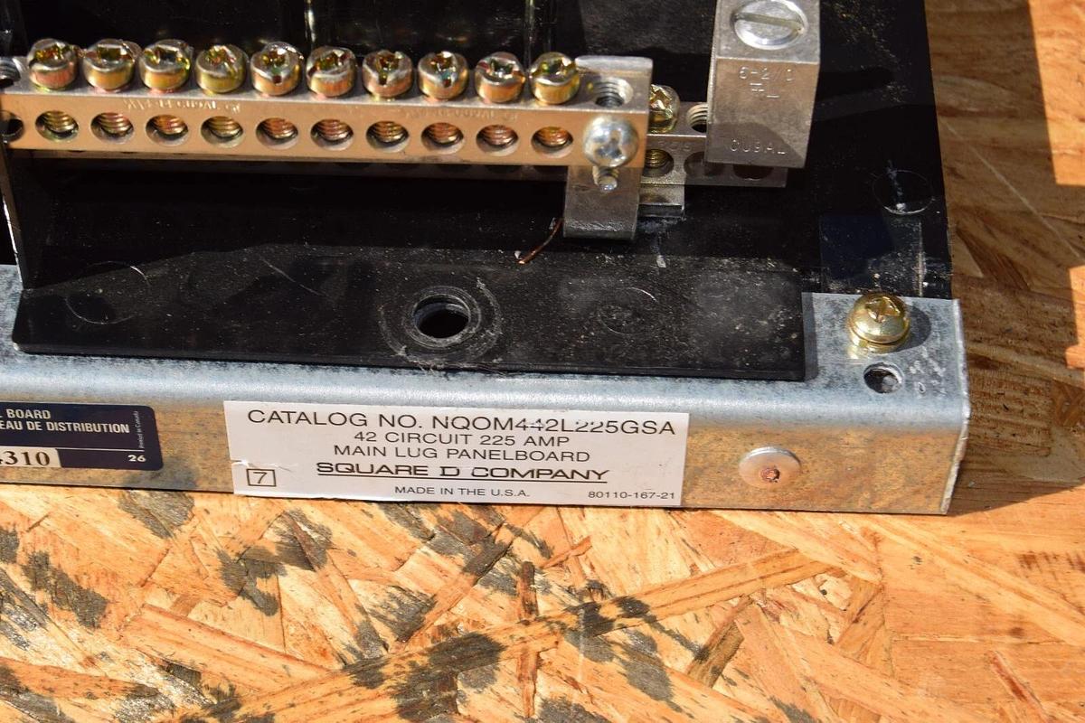 Used Square D 42 Circ 225A Main Lug Panelboard Interior NQOM442L225GSA 3ph 20a 30a