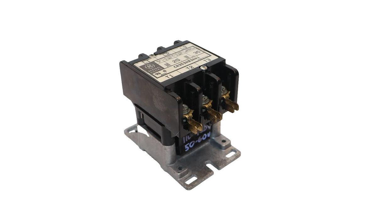 GE , General Electric CR353AB3AA1 110-120V Coil Contactor (New)